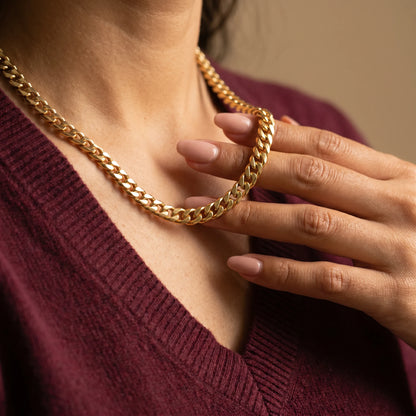 Bold curb chain necklace gold lifestyle hand-to-jewelry intimate