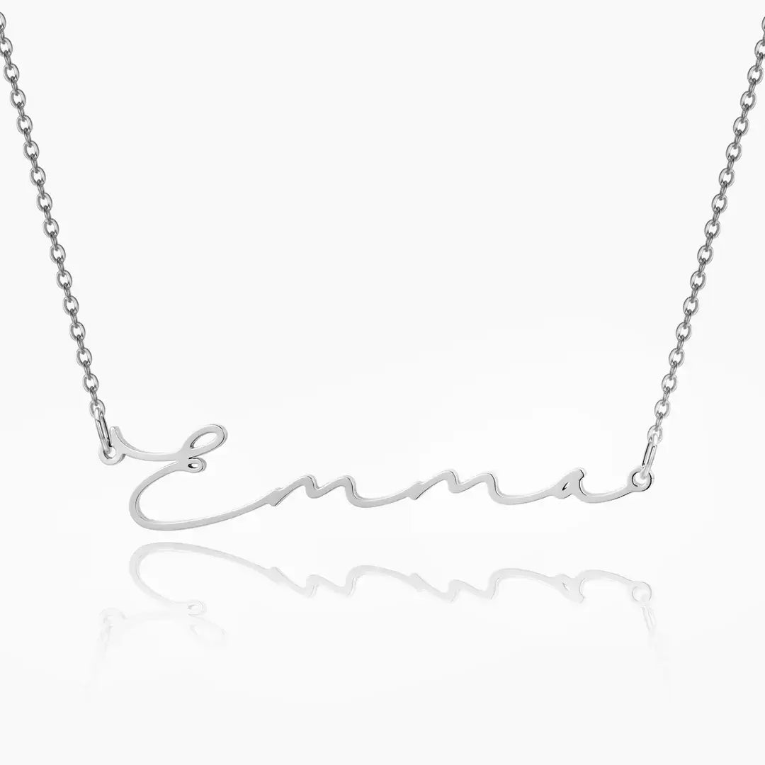 Elegant Petit Name Necklace by AUREATE featuring a personalized name pendant, perfect minimalist accessory.