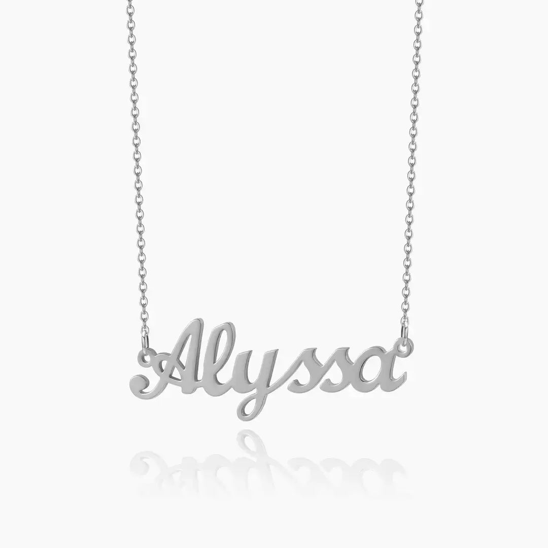 Personalised Name Necklace by AUREATE featuring a silver name pendant "Alyssa" on a delicate chain.
