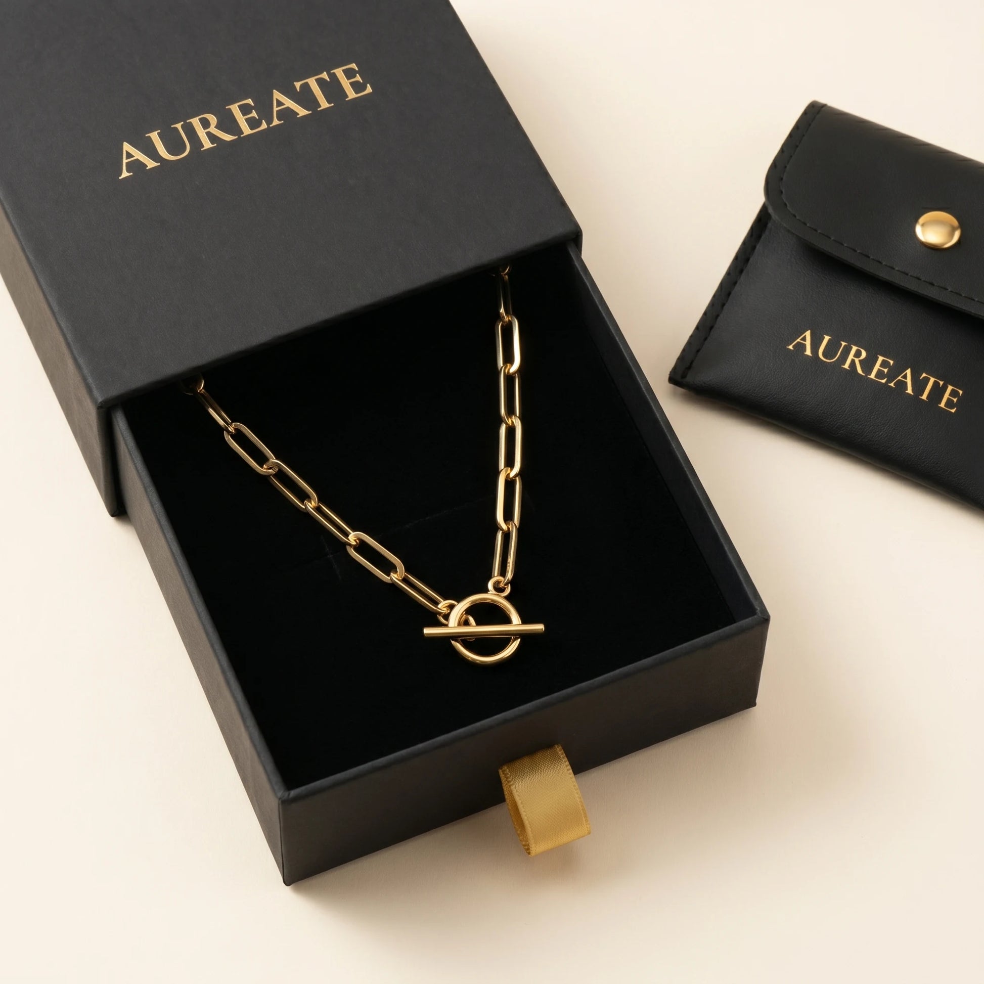 Paperclip toggle necklace gold in AUREATE matte black slide-drawer gift box with leather pouch