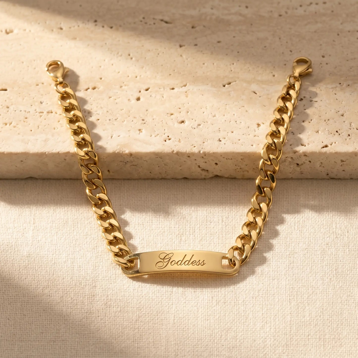 Cuban Bar Engraved Bracelet 18K Gold packshot Goddess
