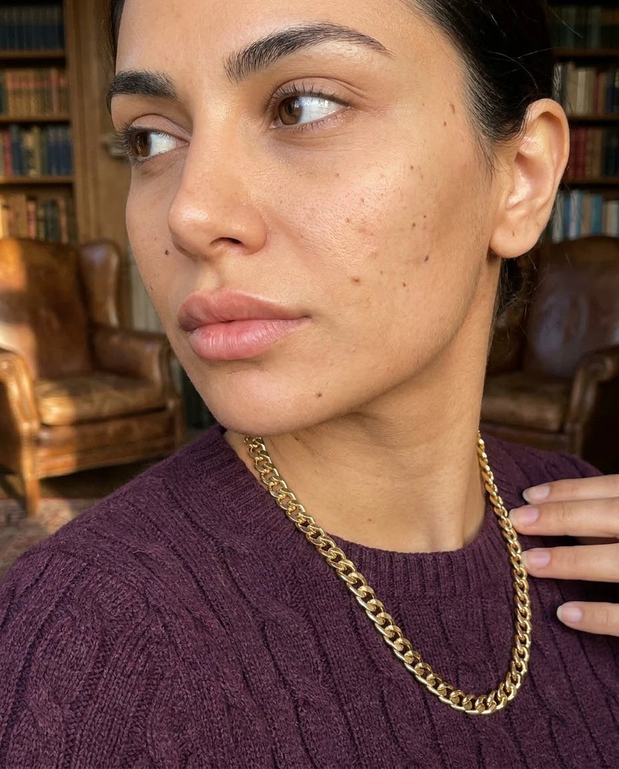 Dainty Cuban Chain Necklace porté
