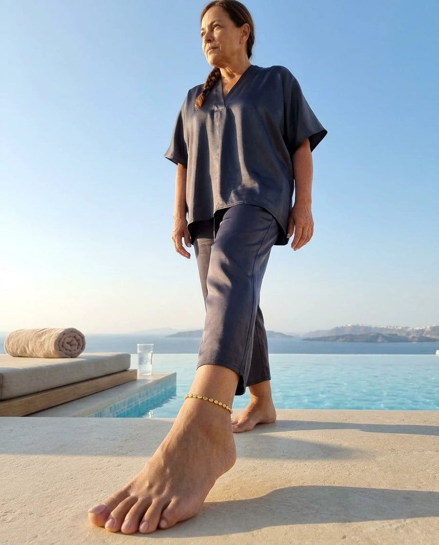 Gold Oval Bead Anklet porté