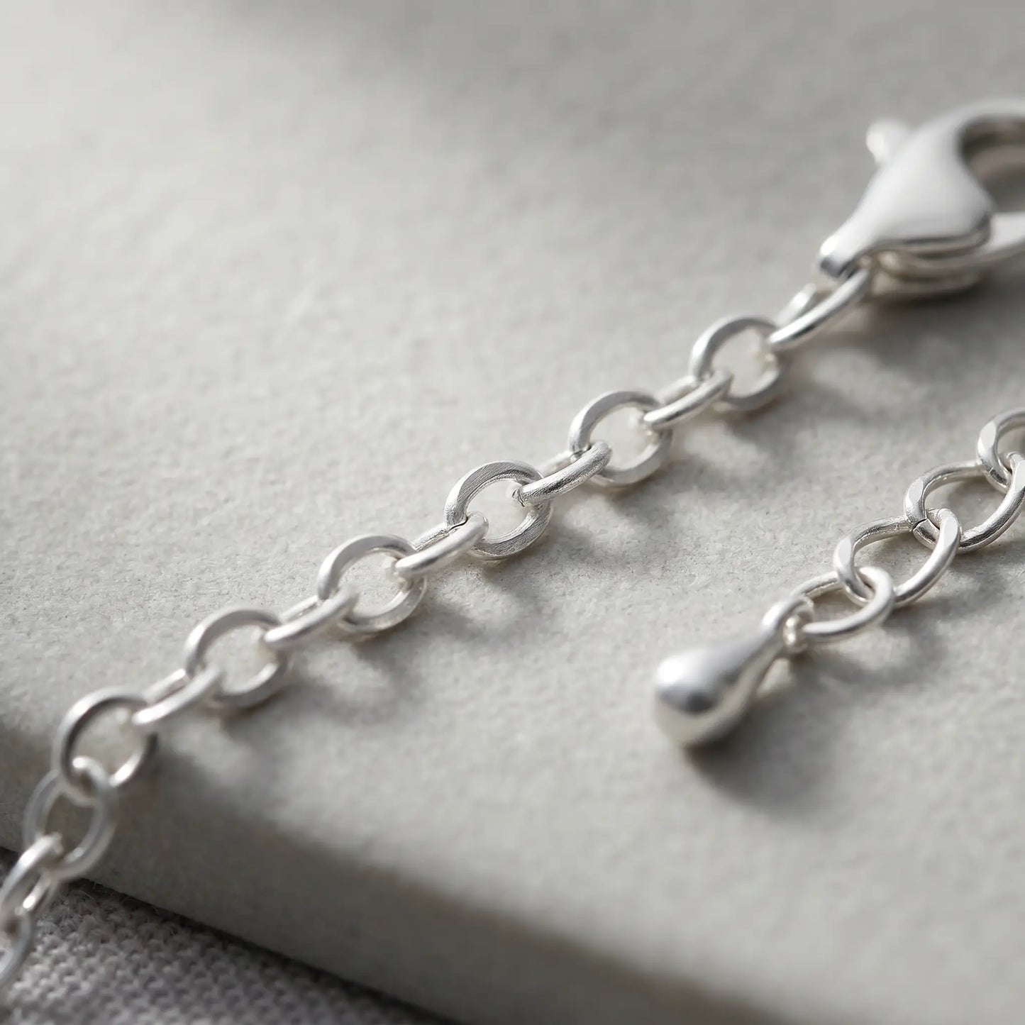 Silver fine cable chain macro detail clasp extender teardrop