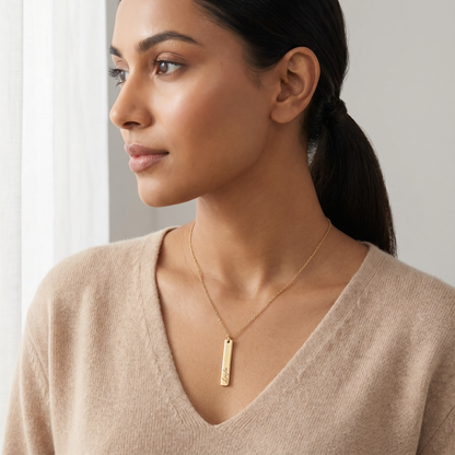 Gold vertical bar name necklace profile