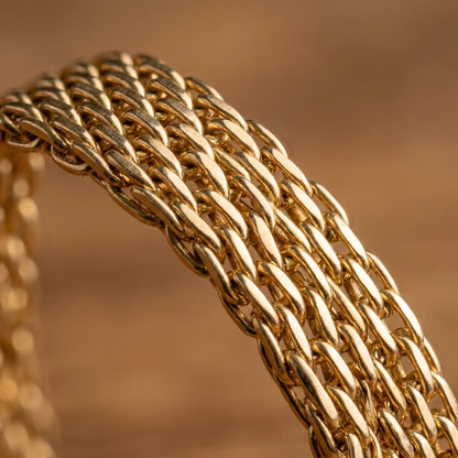 Mesh chain necklace 5-row Bismarck woven gold macro detail