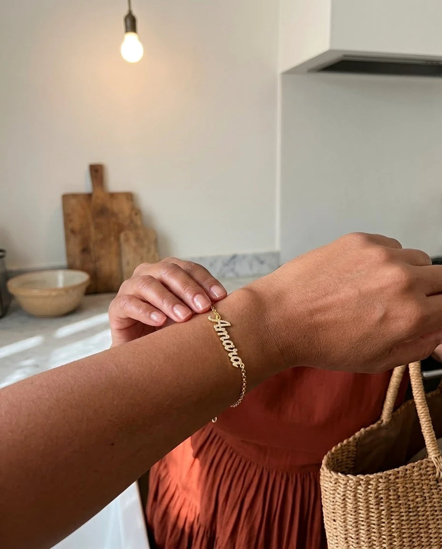 Pave Letter Wrist Strand porté