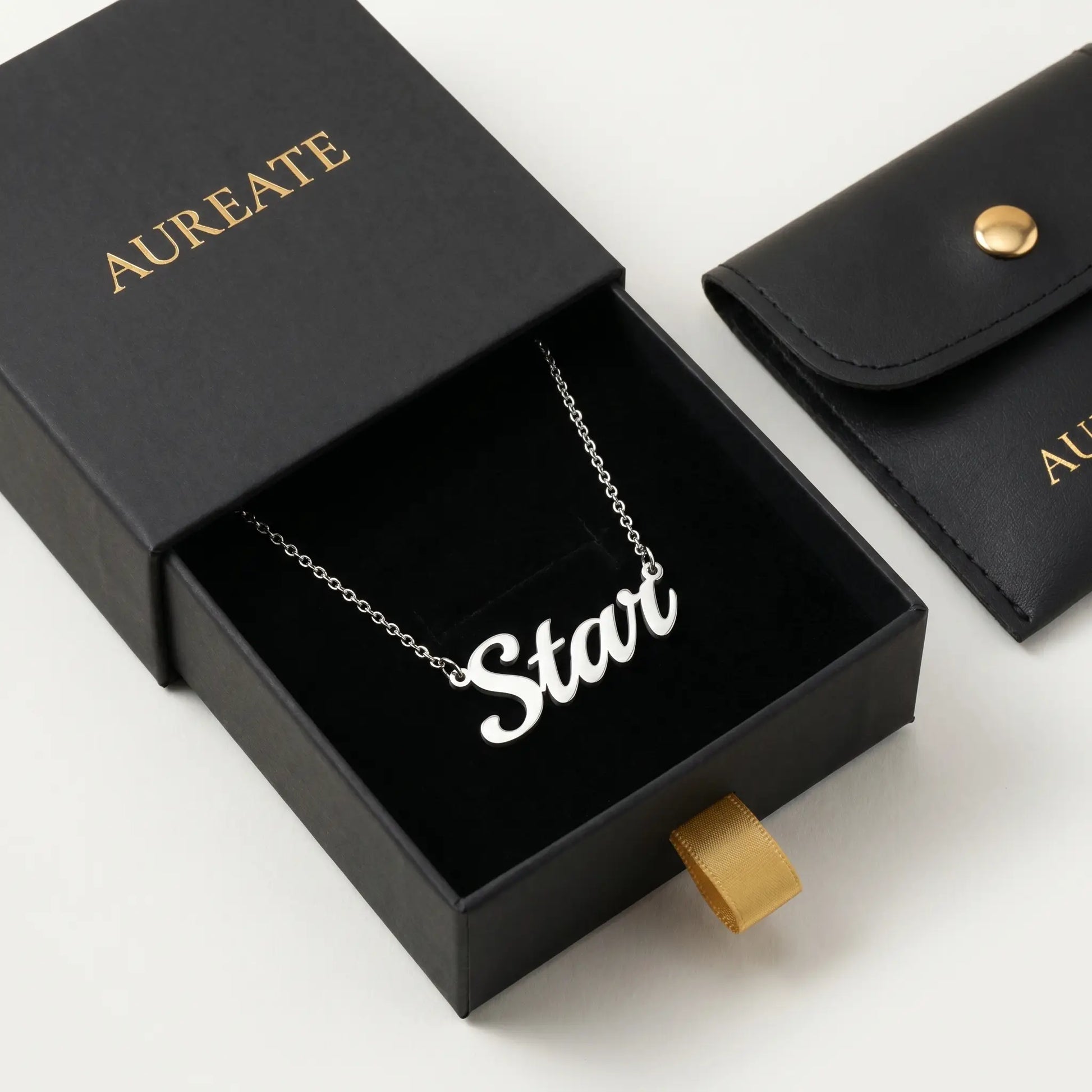 Personalised Plate Chain in 18K Gold in a gift box by AUREATE with customizable name 'Star'