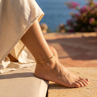 Box chain anklet gold worn 3/4 ankle Amalfi terrace Italian summer