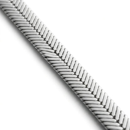 3mm Herringbone Silver Chain macro detail